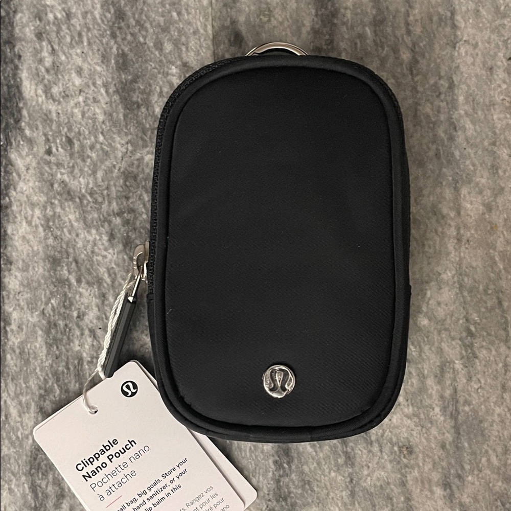 lululemon athletica Black Clippable Nano Pouch - Compact Zip Case